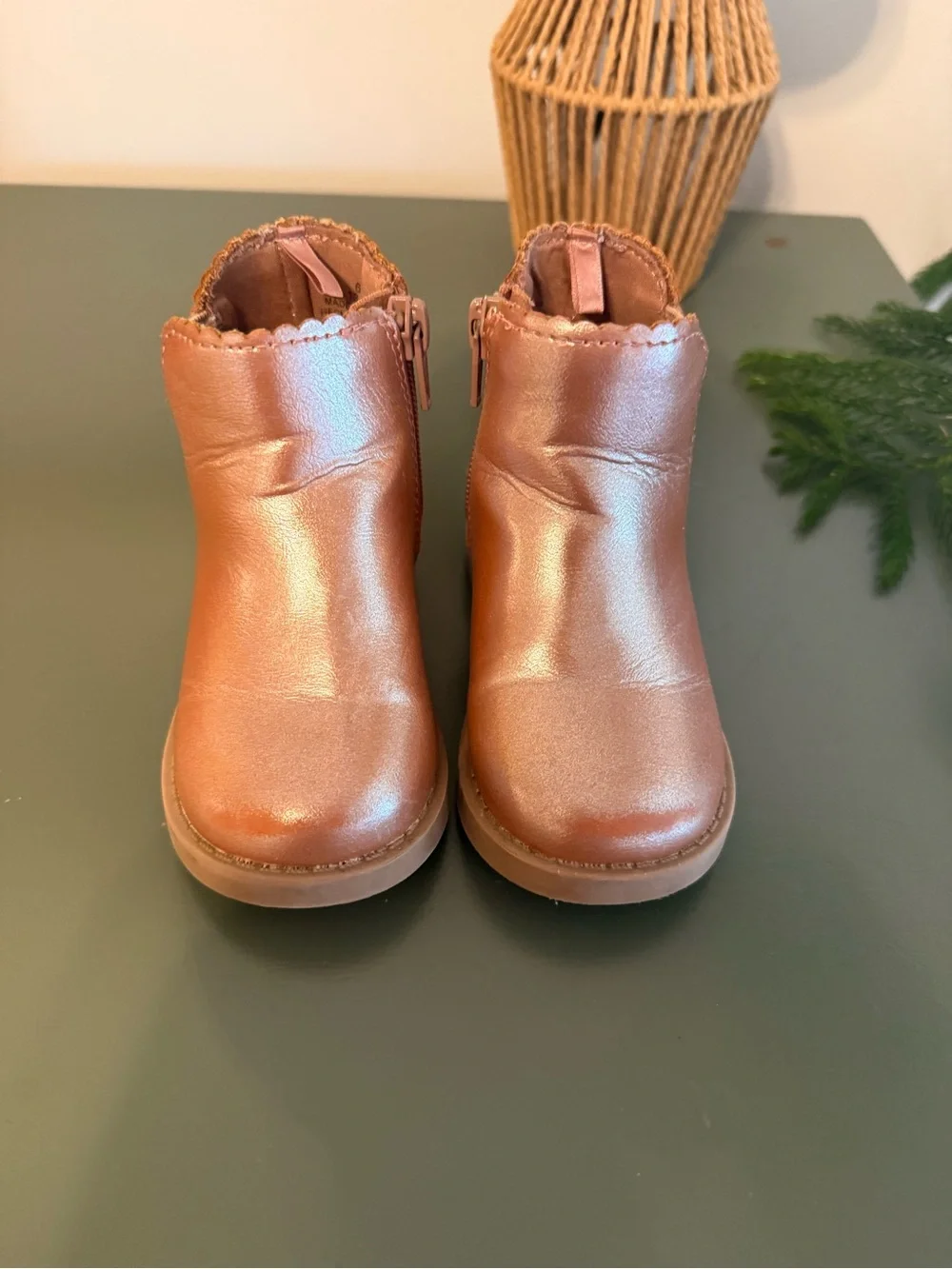 Old Navy Girls' Red Mary Janes & Rose Gold Chelsea Boots - toddler 6